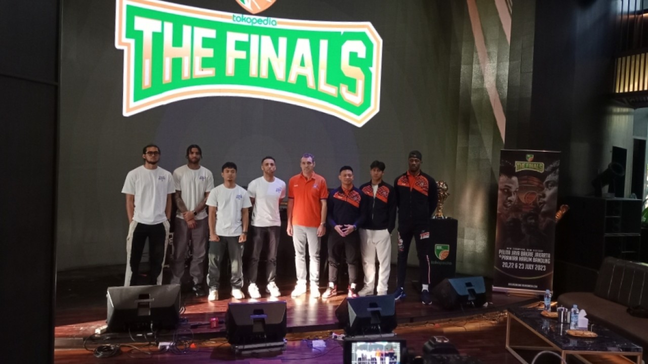 Konferensi pers menjelang final IBL 2023