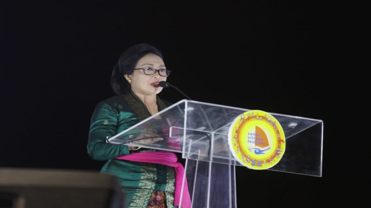 Menteri Pemberdayaan Perempuan dan Perlindungan Anak Bintang Puspayoga saat upacara pembukaan Sanur Village Festival. (ANTARA/ HO-KemenPPPA)