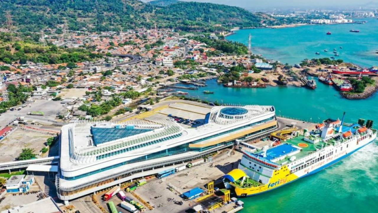 Suasana Dermaga Eksekutif Pelabuhan Merak, Banten. ANTARA/HO-ASDP