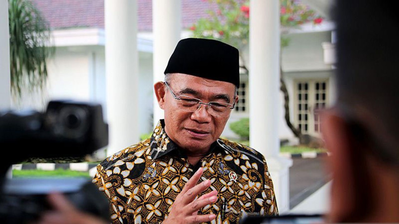 Arsip Foto - Menteri Koordinator Bidang Pembangunan Manusia dan Kebudayaan (Menko PMK) Muhadjir Effendy. (ANTARA/HO-Kemenko PMK/aa)