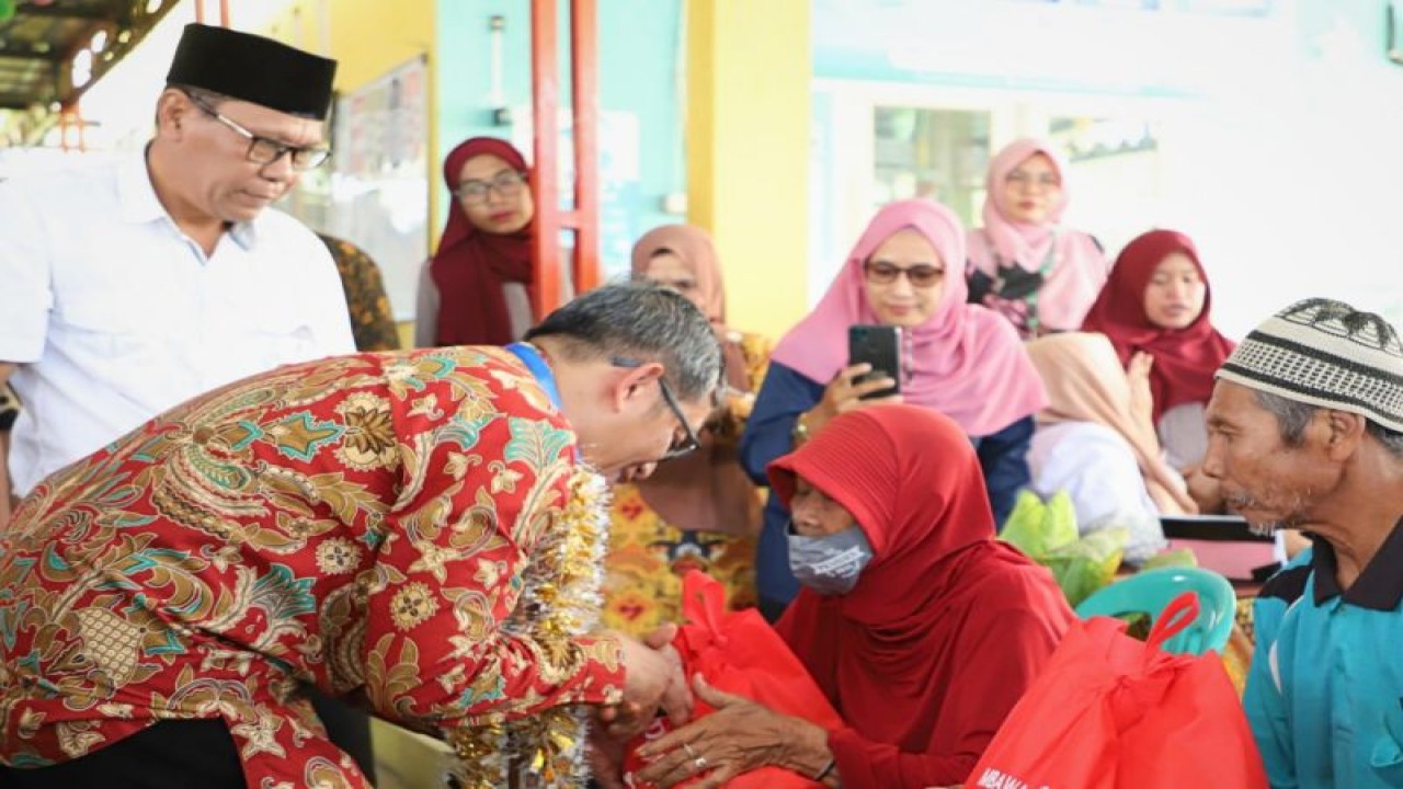 Bappenas saat melakukan kunjungan kerja di Kabupaten Sumbawa Barat, NTB , Kamis (27/7/2023) (ANTARA/Humas Pemkab Sumbawa Barat)