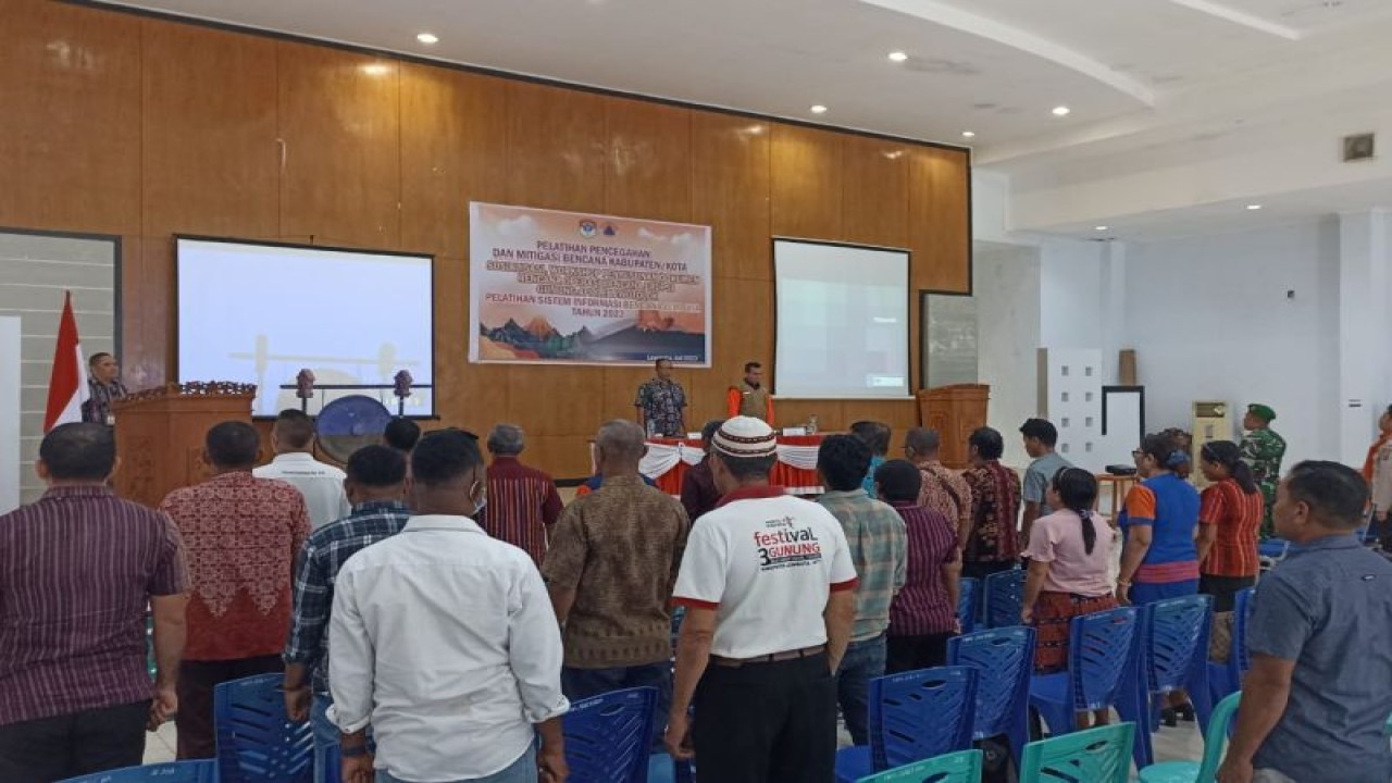 Workshop penyusunan dokumen rencana operasi bencana erupsi gunung api Ile Lewotolok di Lembata, NTT, Senin (10/7/2023). (ANTARA/HO-Dokumentasi Pribadi)