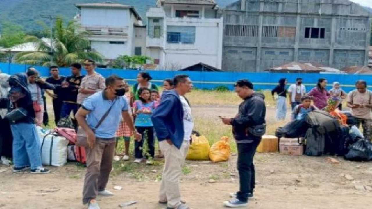Aparat Kepolisian di Kabupaten Flores Timur Provinsi Nusa Tenggara Timur memperketat pengawasan di pelabuhan laut setempat guna mencegah adanya korban Tindak Pidana Perdagangan Orang (TPPO) (ANTARA/HO-Humas Polres Flores Timur)