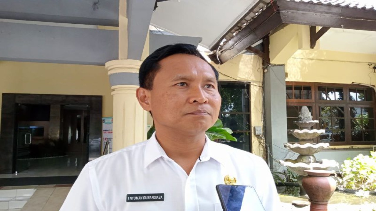 Kepala Dinas Komunikasi dan Informatika (Diskominfo) Kota Mataram I Nyoman Swandiasa. (ANTARA/Nirkomala)