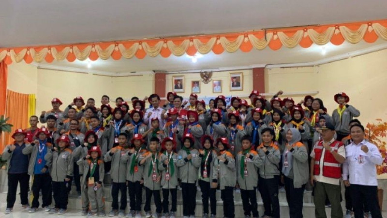 Pelepasan kontingen Jumbara PMR Nasional IX 2023 dari Kabupaten Bangka Barat. (ANTARA/ Donatus Dasapurna)