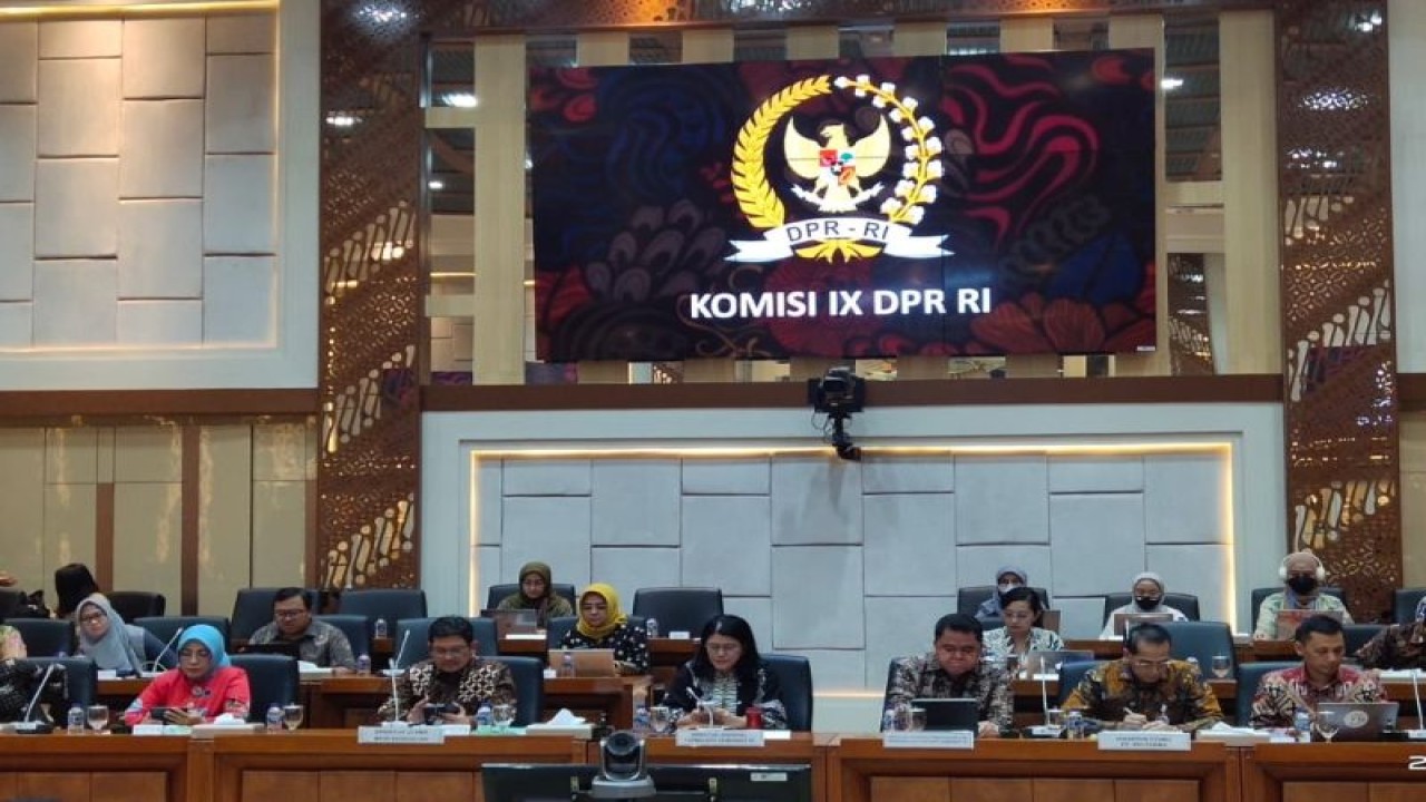Kegiatan Rapat Dengar Pendapat (RDP) tentang Program Vaksinasi COVID-19 yang digelar secara tertutup oleh Komisi IX DPR RI bersama sejumlah pejabat terkait Kementerian Kesehatan dan BPJS Kesehatan di Gedung DPR RI, Jakarta, Rabu (5/7/2023). (ANTARA/HO-Rokom Kemenkes RI).