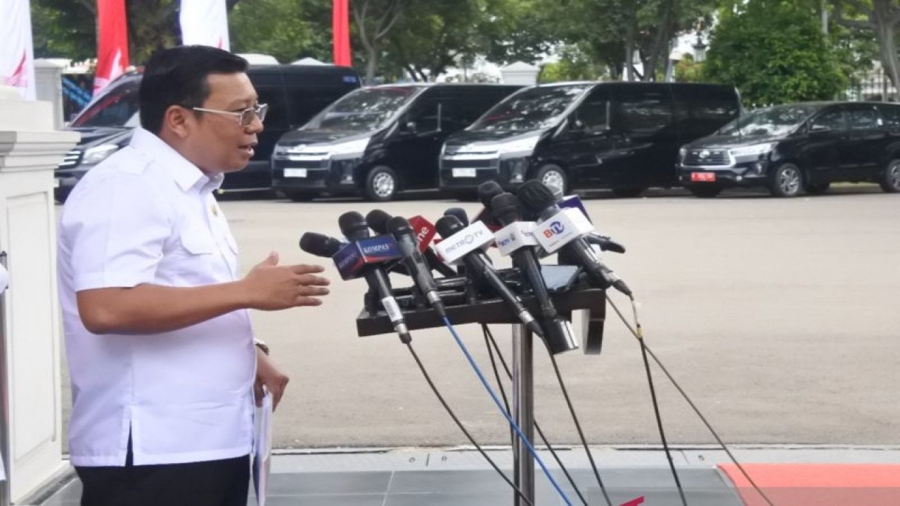 Kepala Badan Pangan Nasional (Bapanas) Arief Prasetyo Adi di Kompleks Istana Kepresidenan, Jakarta, Senin (10/7/2023). ANTARA/Indra Arief Pribadi