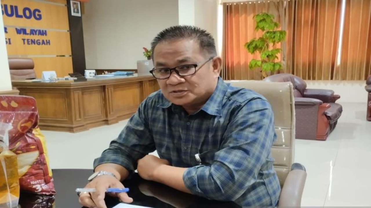 Pemimpin Wilayah (Pimwil) Bulog Kanwil Sulawesi Tengah, Heriswan. ANTARA/Kristina Natalia