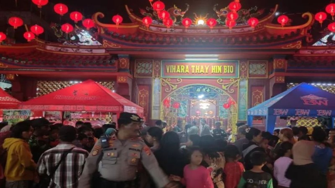 Arsip Foto- Vihara Thay Hin Bio yang berada di lokasi yang akan dijadikan kawasan wisata baru Chinatown di Bandarlampung. (ANTARA/Dian Hadiyatna)