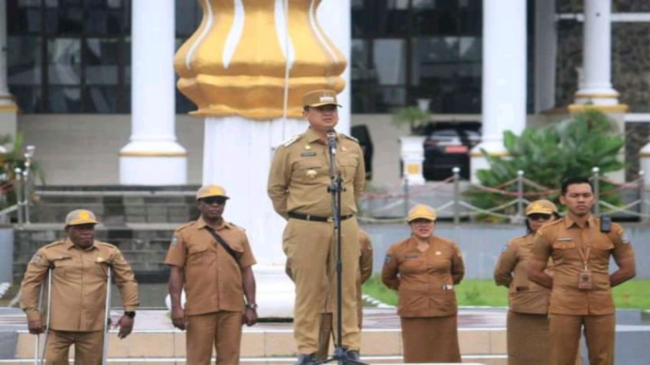 Penjabat Bupati Kabupaten Mimika Valentinus S Sumito. ANTARA/HO-Humas Pemkab Mimika