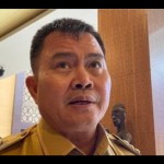 Penjabat Bupati Maybrat Bernhard Eduard Rondonuwu (ANTARA/Yuvensius Lasa Banafanu)-1688379444