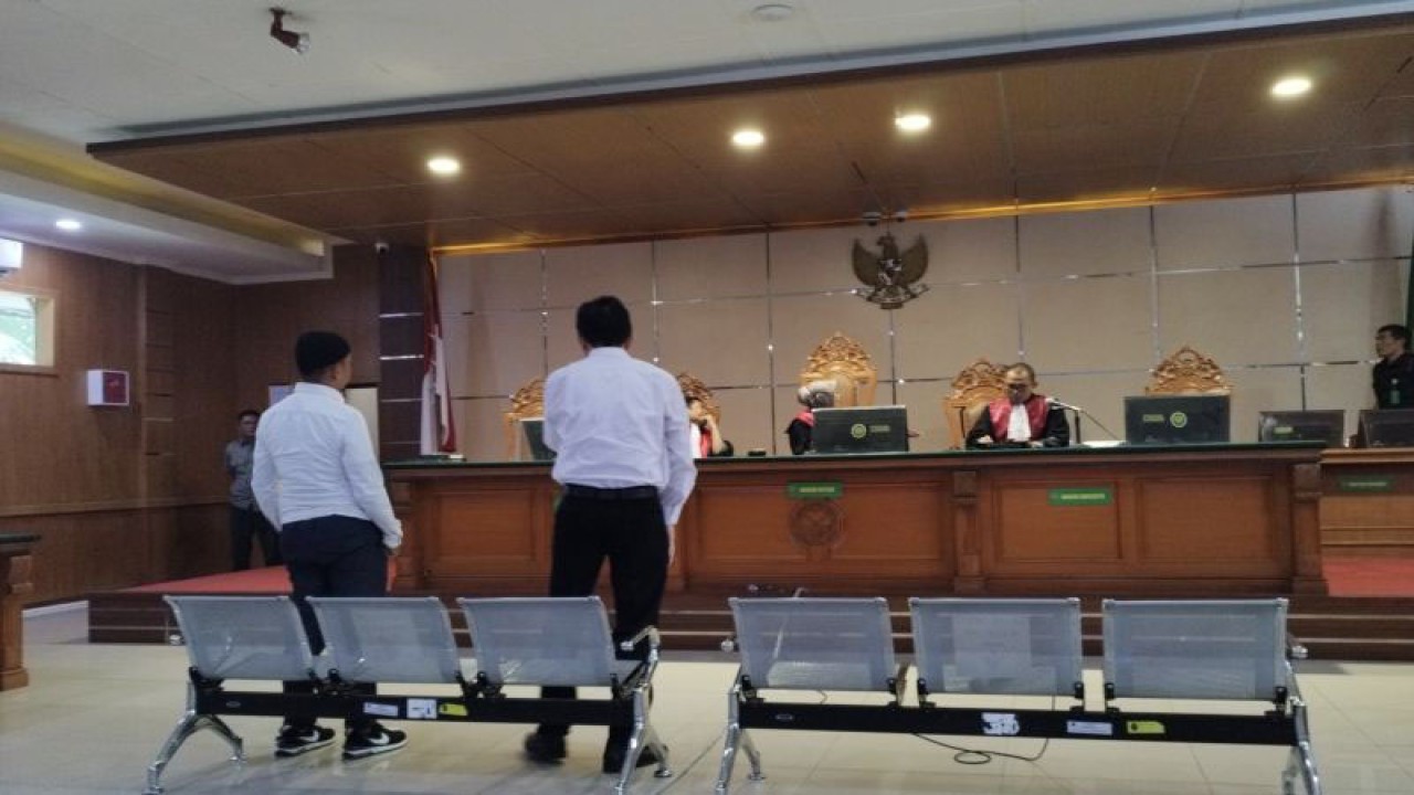 Sidang dakwaan penyuap Wali Kota Bandung nonaktif Yana Mulyana digelar di Pengadilan Negeri Bandung, Kota Bandung, Jawa Barat, Rabu (5/7/2023). ANTARA/Bagus Ahmad Rizaldi