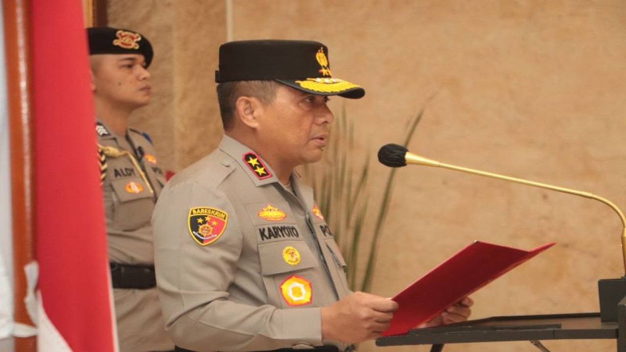 Kapolda Metro Jaya Irjen Pol Karyoto saat melantik pejabat utama Polda Metro Jaya di Gedung Promoter di Jakarta, Rabu (12/7/2023) ANTARA/HO-Humas Polda Metro Jaya