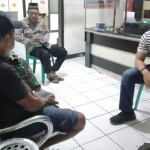 Polisi mengamankan preman yang diduga memeras sopir angkutan umum di Kabupaten Garut, Jawa Barat. (ANTARA/HO-Humas Polres Garut)-1689154704