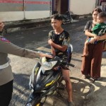 Polisi mengedukasi masyarakat agar tertib berlalu lintas di Kabupaten Garut, Jawa Barat. ANTARA/HO-Polres Garut.-1689594908