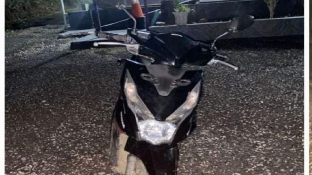 Sepeda motor milik korban SG (35) warga Kelurahan Pembataan yang dicuri dua residivis di Desa Kasiau, Kabupaten Tabalong, Kamis (13/7/2023) . (ANTARA/HO-Humas Polres Tabalong)