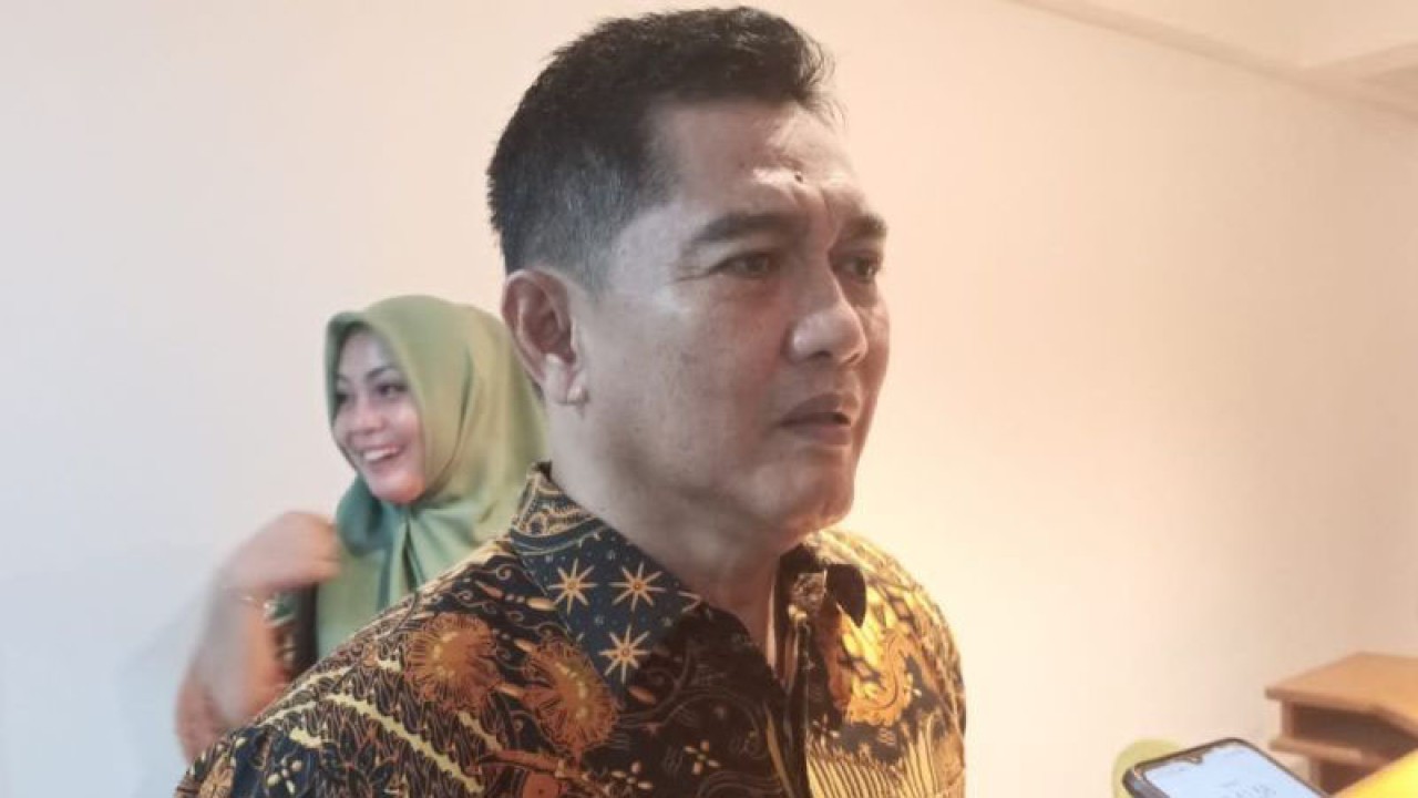 Kepala Badan Kesbangpol Provinsi Kepri Raja Hery Mokhrizal (ANTARA/Jessica)