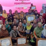 Riau borong sejumlah penghargaan pada Harganas 2023 di Palembang. ANTARA/Frislidia-1688625970