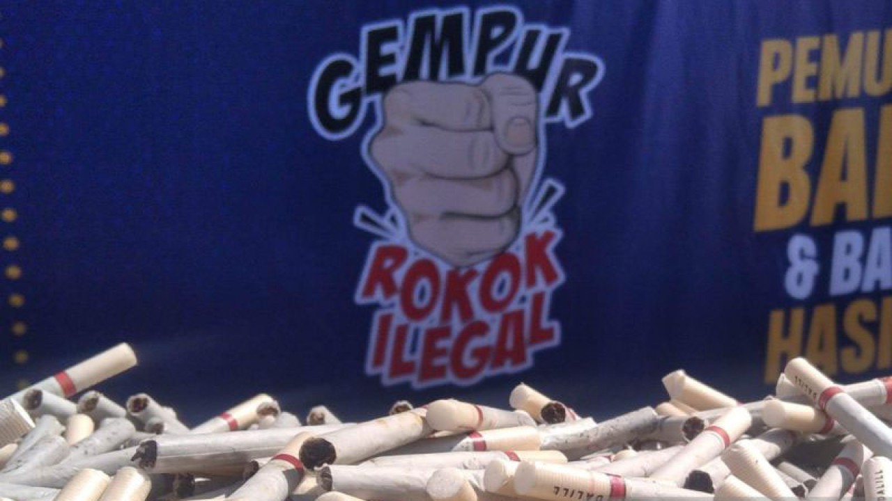 Rokok ilegal hasil penindakan KPPBC Tipe Madya Cukai Kudus, Jawa Tengah. (ANTARA/Akhmad Nazaruddin Lathif)