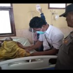 Salah satu korban kapal tenggelam mendapat perawatan medis di Sumenep, Jawa Timur. (ANTARA/HO-Polres Sumenep)-1689838485