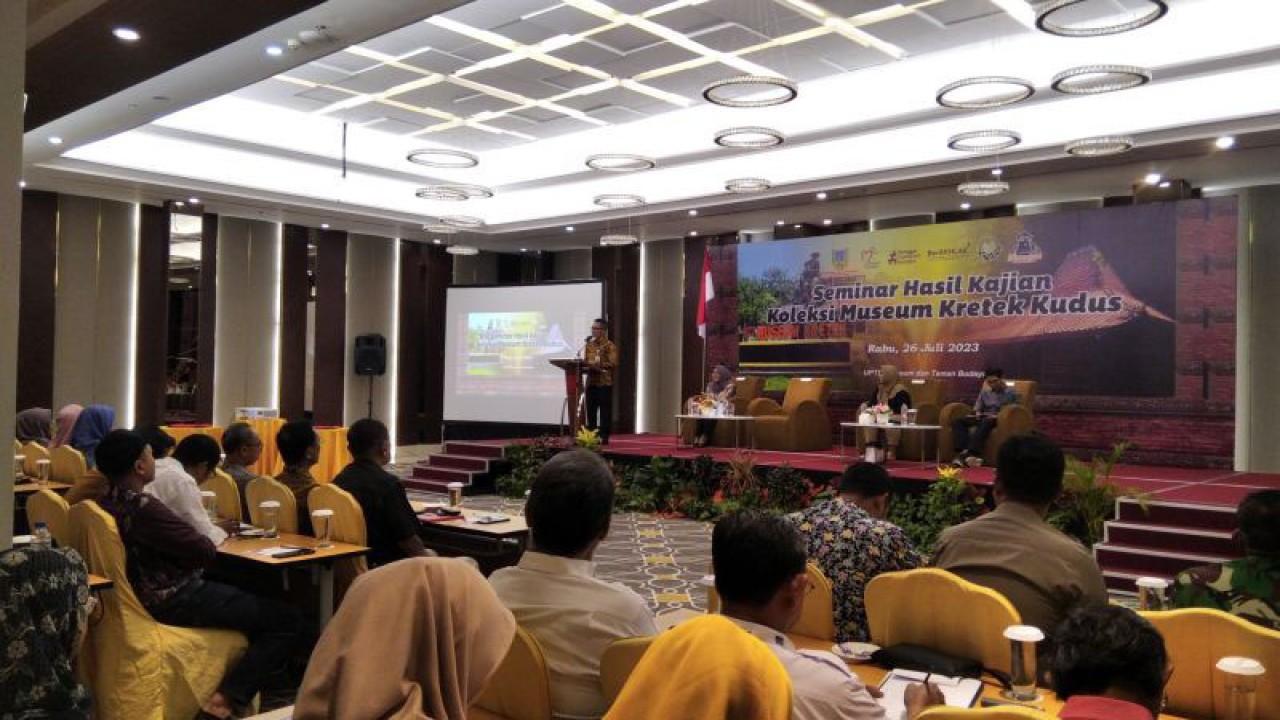 Seminar Hasil Kajian Koleksi Museum Kretek Kudus, Jawa Tengah di Hotel @Hom Kudus, Jateng, Rabu (26/7/2023). (ANTARA/Akhmad Nazaruddin Lathif)