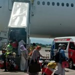 Suasana kepulangan jamaah haji Kloter 1 Embarkasi Haji Makassar pada Rabu (5/7/2023). Antara/ HO-Embarkasi Makassar-1688554458