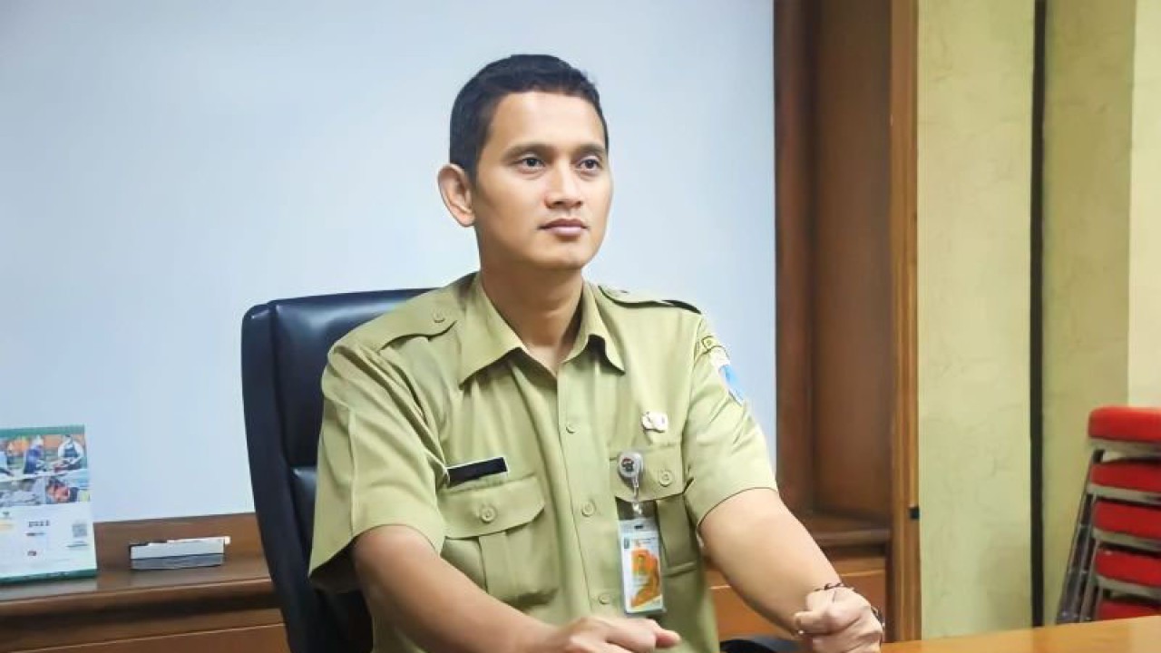 Kepala Sudin Kominfotik Jakarta Barat, Andrie Yuswanto dalam sosialisasi bertajuk “Pencegahan dan Penanganan Serangan Ransomware” di Kantor Wali Kota Jakarta Barat, Selasa (6/6/2023). ANTARA/Risky Syukur