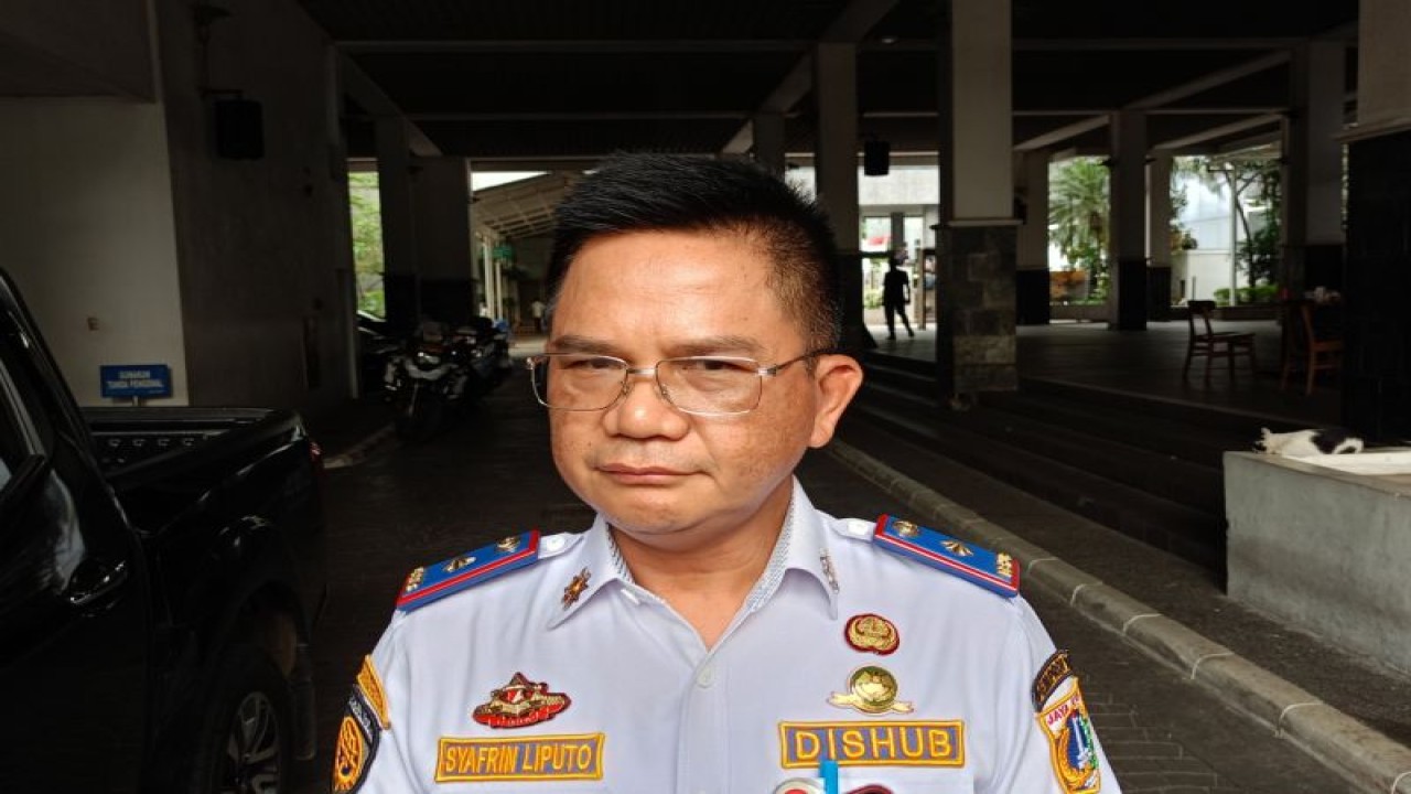 Kepala Dinas Perhubungan DKI Jakarta Syafrin Liputo di Balai Kota DKI, Jakarta Pusat, Senin (3/7/2023). ANTARA/Siti Nurhaliza