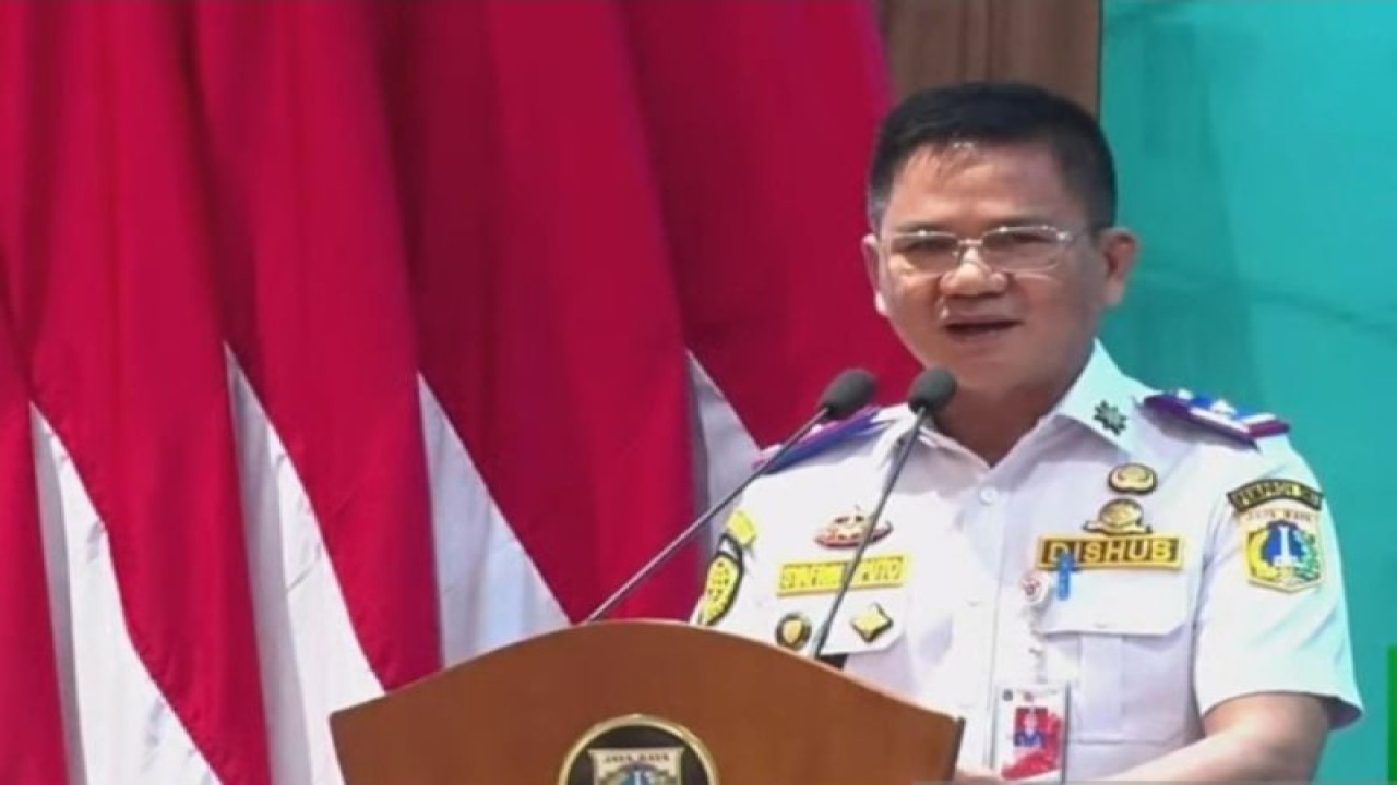 Tangkapan layar Kepala Dinas Perhubungan (Dishub) DKI Jakarta Syafrin Liputo saat sambutan dalam Diskusi Grup Terfokus (fokus group discussion/FGD) Penanganan Kemacetan DKI Jakarta, di Jakarta Pusat, Kamis (6/7/2023). ANTARA/Siti Nurhaliza