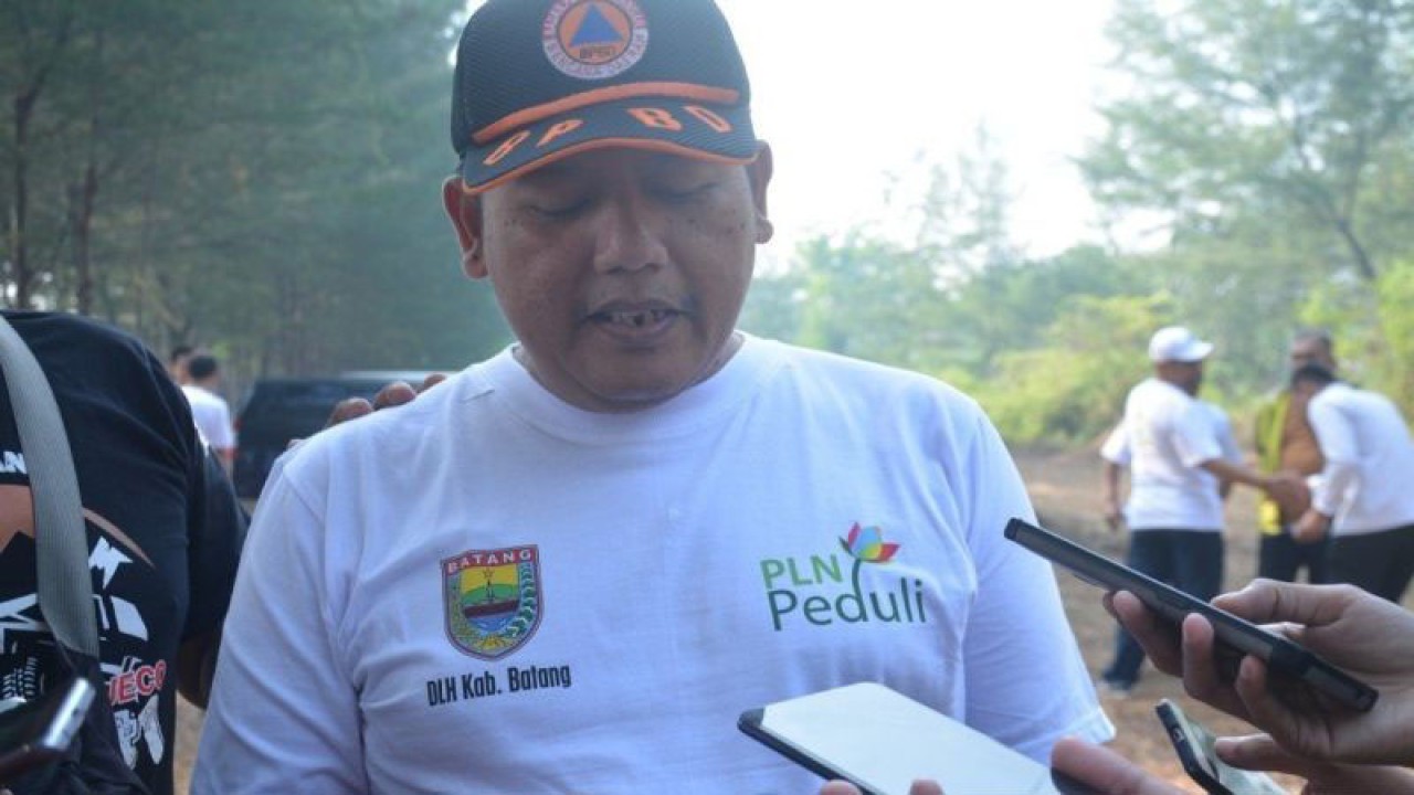 Kepala Badan Penanggulangan Bencana Daerah Kabupaten Batang Ulul Azmi . (ANTARA/Kutnadi)