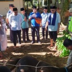 Wali Kota Padang Hendri Septa dan pejabat Pemkot Padang saat Idul Adha 1444 Hijriah (ANTARA/HO Diskominfo Padang)-1688551037