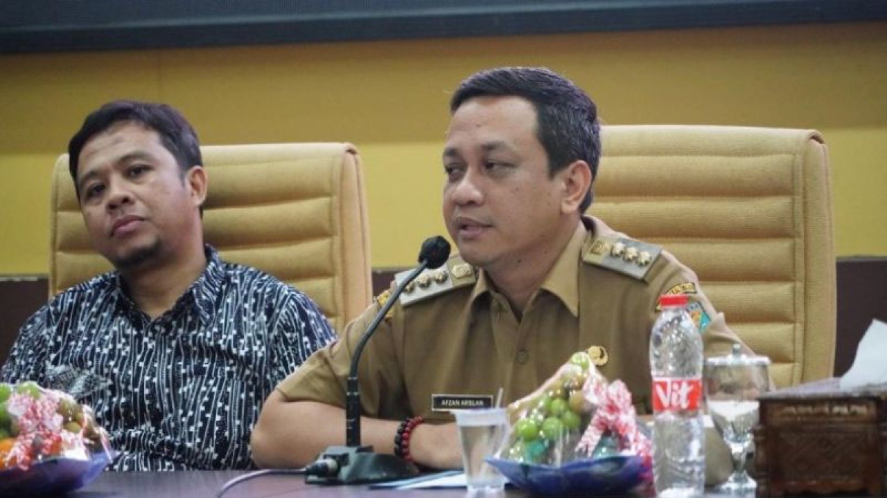 Wali Kota Pekalongan, Jateng, Afzan Arslan Djunaid. (FOTO ANTARA/Kutnadi)