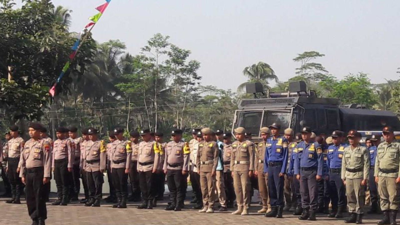 Apel gelar pasukan kesiapsiagaan penanggulangan bencana kebakaran hutan dan lahan (karhutla) di Polres Temanggung, Kamis (24/8/23) ANTARA/Heru Suyitno