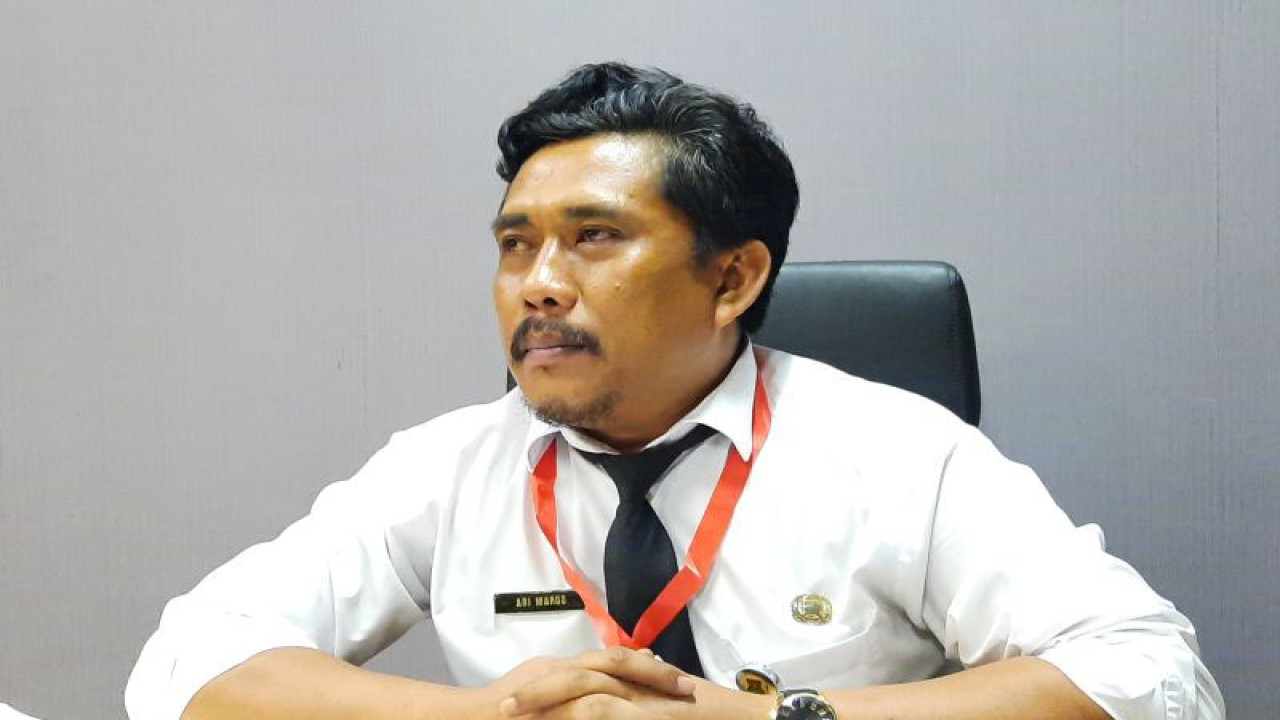 Kepala Bidang Bina Hukum dan Pengendalian Pencemaran dan Kerusakan Lingkungan (PPKL) DLHK Kabupaten Tangerang Ari Marogo. ANTARA/Azmi Samsul Maarif