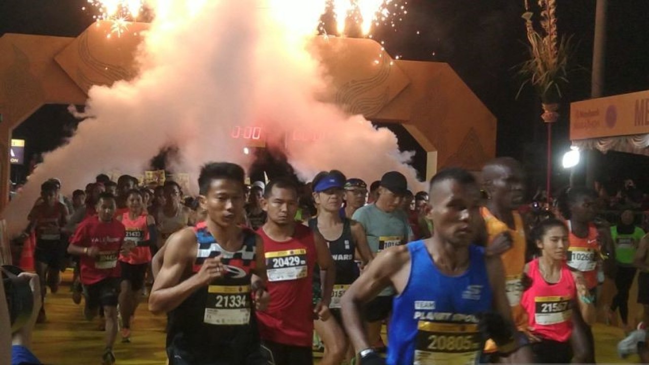 Arsip foto - Sejumlah pelari mengikuti ajang maraton internasional di Gianyar, Bali, Minggu (27/8/2023) ANTARA/Dewa Ketut Sudiarta Wiguna