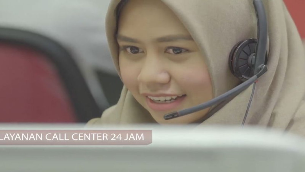 iIustrasi - Karyawati PT. Bank Jabar Banten Syariah (Bank BJB Syariah) melayani nasabah melalui Layanan Digital Contact Center 24 jam. ANTARA/HO-Bank BJB Syariah.