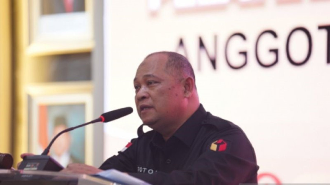 Anggota Bawaslu, Totok Hariyono, saat menutup Pelatihan Penguatan Kompetensi Anggota Bawaslu Kabupaten/Kota periode 2023-2028 di Pusat Pengembangan SDM (PPSDM) BNN, Kabupaten Bogor, Minggu (27/8/2023). ANTARA/HO-Publikasi dan Pemberitaan Bawaslu