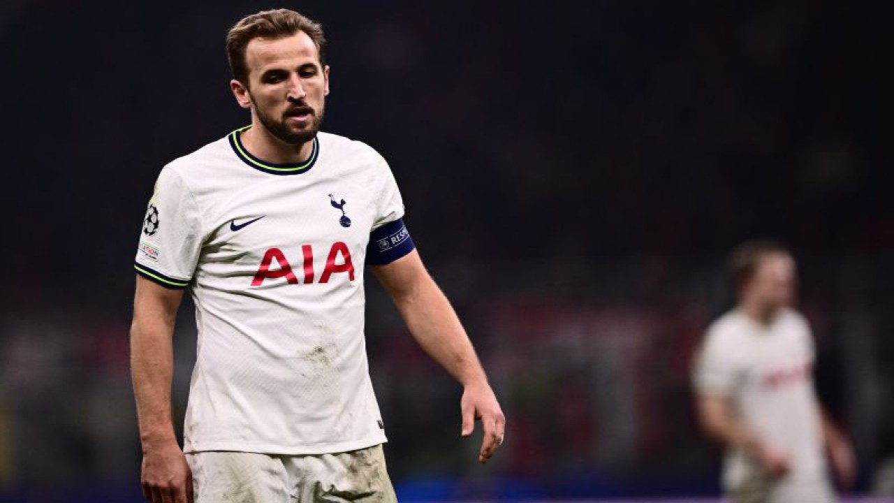 Arsip- Penyerang Tottenham Hotspur Harry Kane saat menjalani laga babak 16 besar Liga Champions melawan AC Milan di San Siro stadium, Milan, 14 Februari 2023. (ANTARA/AFP-MARCO BERTORELLO)