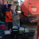 BPBD Bima distribusikan air daerah terdampak kekeringan-1693483181