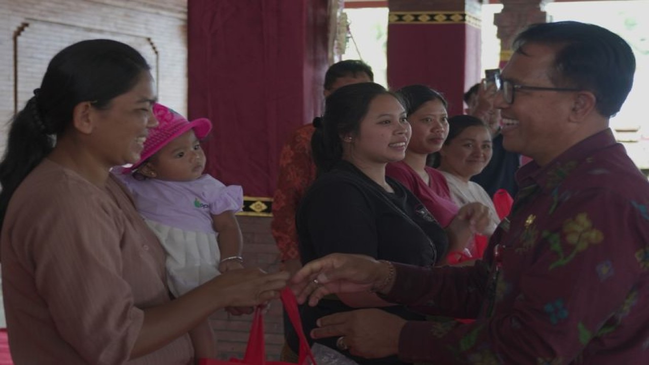 Pelaksanaan Gerakan Memasyarakatkan Makan Ikan (Gemarikan) di Wantilan Desa Adat Baha, Kecamatan Mengwi Badung, Selasa (22/8/2023). ANTARA/HO-Diskominfo Badung