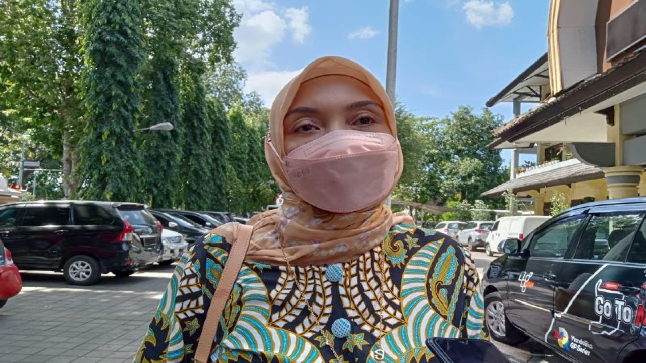 Direktur Utama Rumah Sakit Umum Daerah (RSUD) Kota Mataram dr Hj Eka Nurhayati. (ANTARA/Nirkomala)