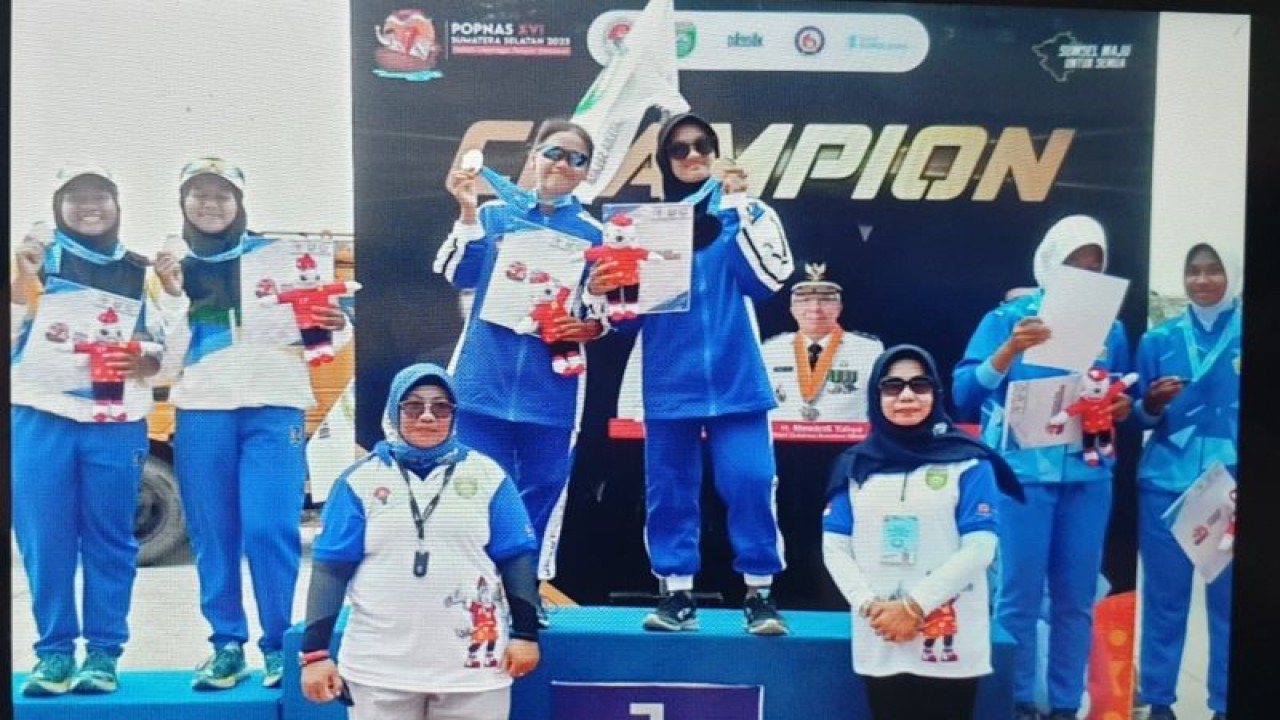 Atlet dayung tuan rumah penyumbang emas terbanyak kontingen Sumsel klasemen sementara Popnas 2023. (ANTARA/Yudi Abdullah/23)