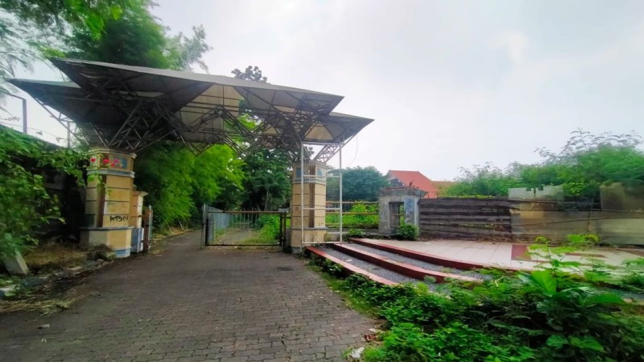 Foto Arsip - Kompleks Taman Remaja Surabaya (TRS) dan Taman Hiburan Rakyat (THR) Kota Surabaya. (ANTARA/HO-Diskominfo Surabaya)