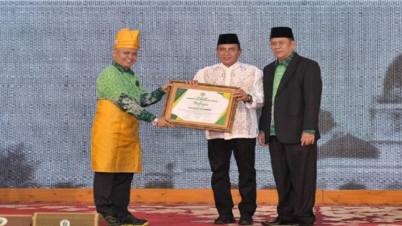 Gubernur Sumatera Utara Edy Rahmayadi saat menghadari acara Seminar Internasional tentang Pendidikan Moderasi Beragama Madrasah, di Medan, Senin. (ANTARA/HO-Humas Pemprov Sumut)