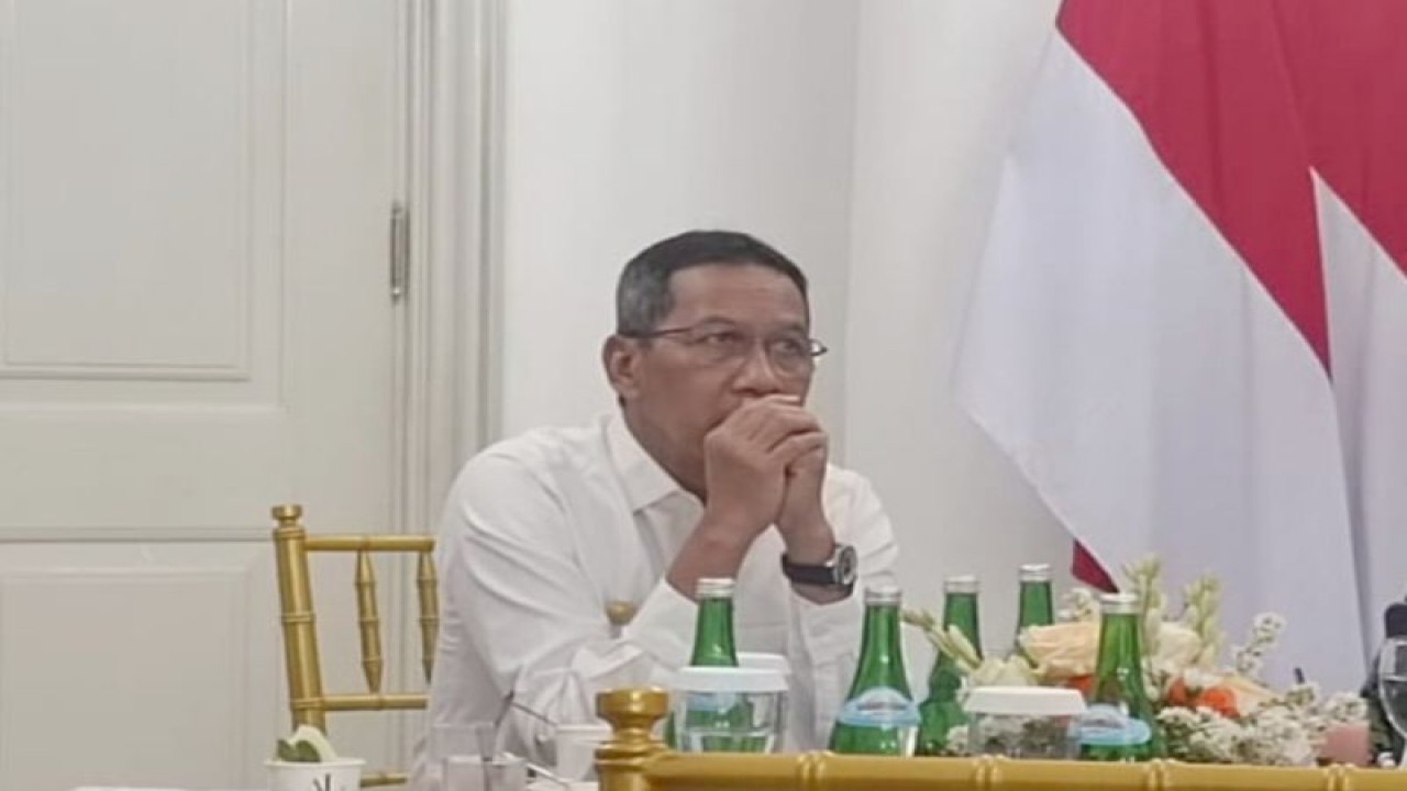 Penjabat (Pj) Gubernur DKI Jakarta Heru Budi Hartono di Balai Kota DKI, Jakarta Pusat, Rabu (23/8/2023). (ANTARA/Siti Nurhaliza)