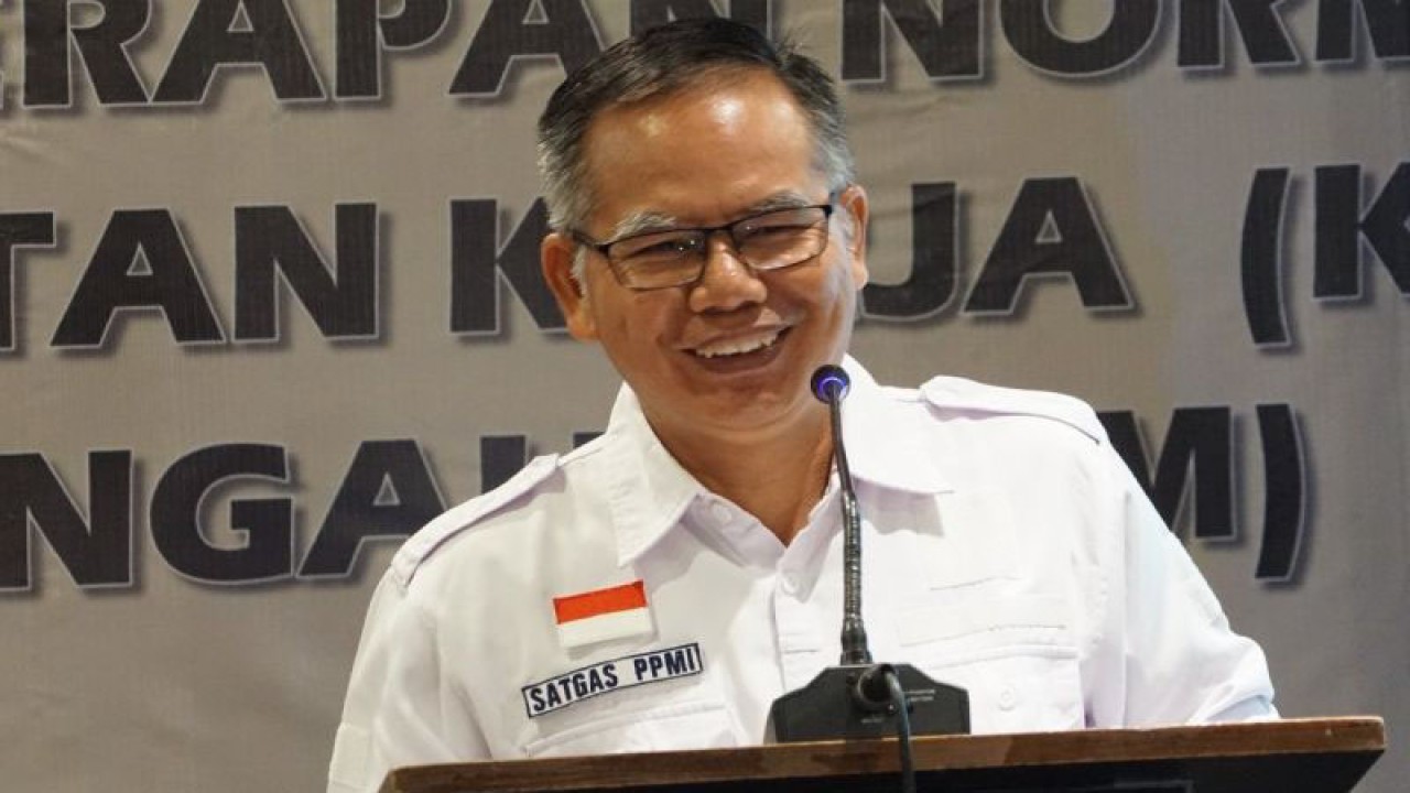 Kepala Dinas Tenaga Kerja dan Transmigrasi (Disnakertrans) NTB, I Gede Putu Aryadi. (ANTARA/Nur Imansyah).