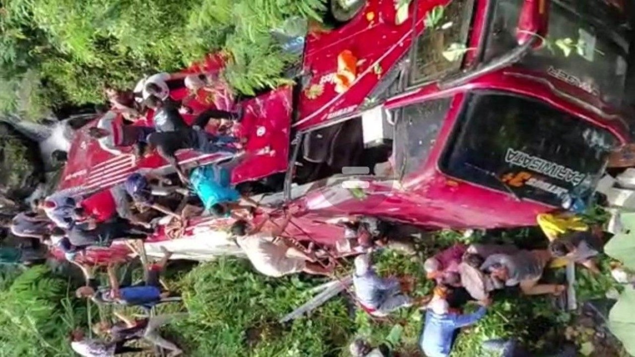 Ilustrasi kecelakaan bus jatuh ke jurang/ist 