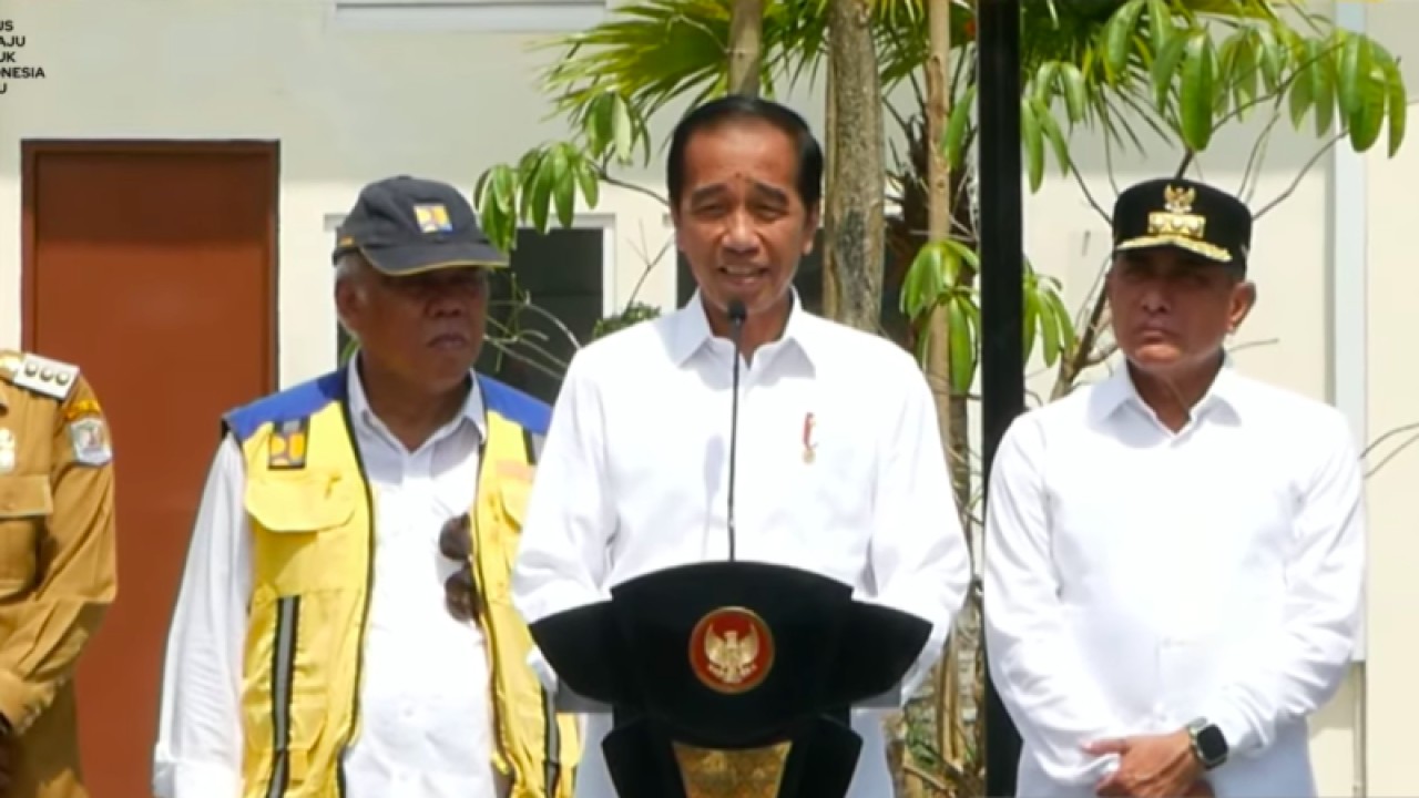 Tangkapan layar - Presiden Jokowi saat meresmikan Sistem Penyediaan Air Minum Regional Medan, Binjai, Deli Serdang di Kota Binjai, Sumatera Utara, Jumat (25/8/2023). (ANTARA/Indra Arief)