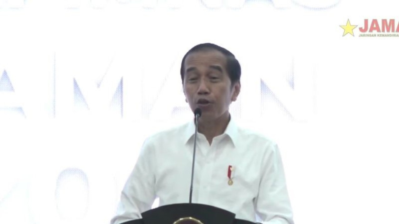Tangkapan layar - Presiden Joko Widodo saat memberikan sambutan pada Rapimnas Jaman di Kota Cirebon, Jawa Barat, Selasa (29/8/2023). (ANTARA/Mentari Dwi Gayati)
