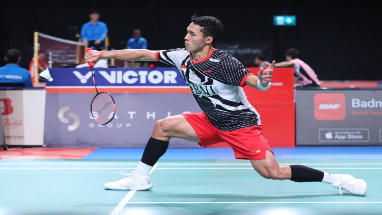 Tunggal putra Jonatan Christie terhenti pada babak kedua Australian Open 2023 setelah dikalahkan Ng Tze Yong (Malaysia) dengan skor 20-22, 15-21 di Sydney, Kamis. (ANTARA/HO-PP PBSI)